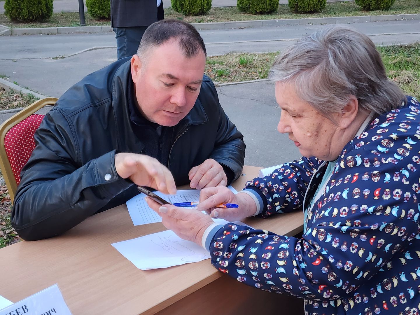 Чехов, село Троицкое, выездная администрация, встреча с жителями, обращения жителей, деревня Ивачково, ремонт дороги, очистка канавы, содержание территории, дорожный ремонт,