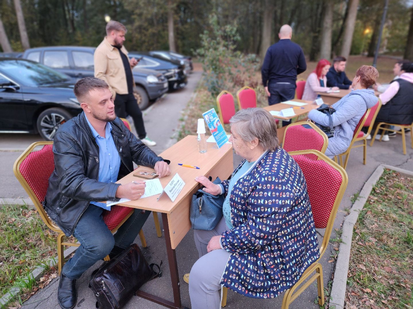 Чехов, село Троицкое, выездная администрация, встреча с жителями, обращения жителей, деревня Ивачково, ремонт дороги, очистка канавы, содержание территории, дорожный ремонт,