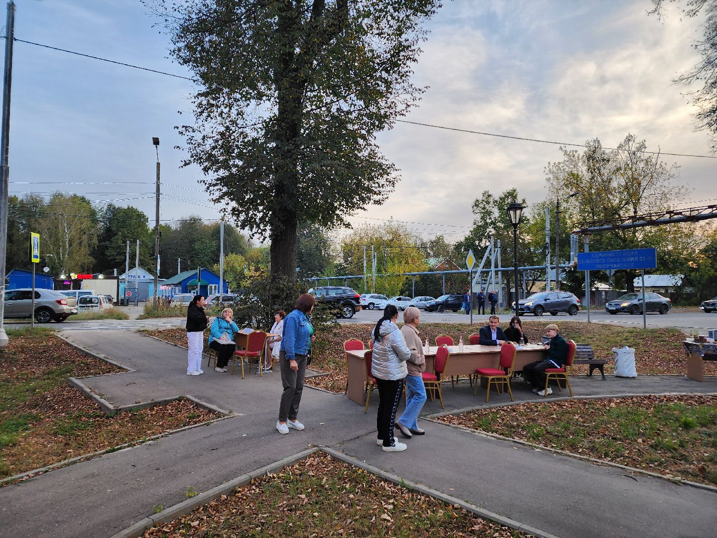 Чехов, село Троицкое, выездная администрация, встреча с жителями, обращения жителей, деревня Ивачково, ремонт дороги, очистка канавы, содержание территории, дорожный ремонт,