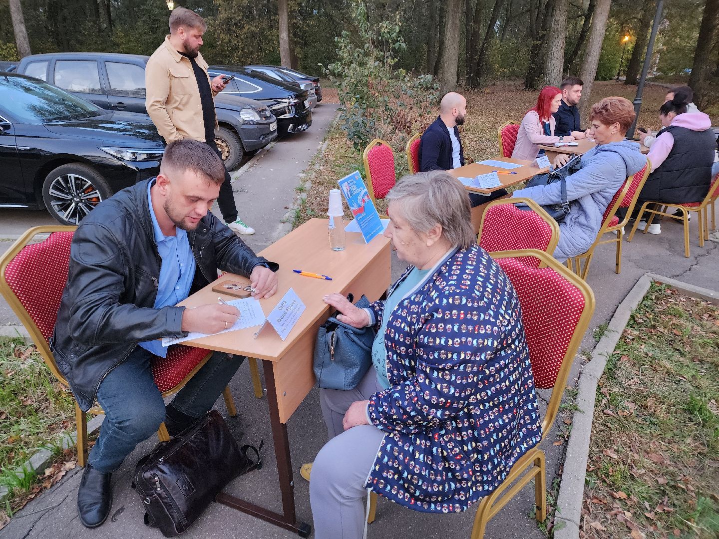 Чехов, село Троицкое, выездная администрация, встреча с жителями, обращения жителей, деревня Ивачково, ремонт дороги, очистка канавы, содержание территории, дорожный ремонт,