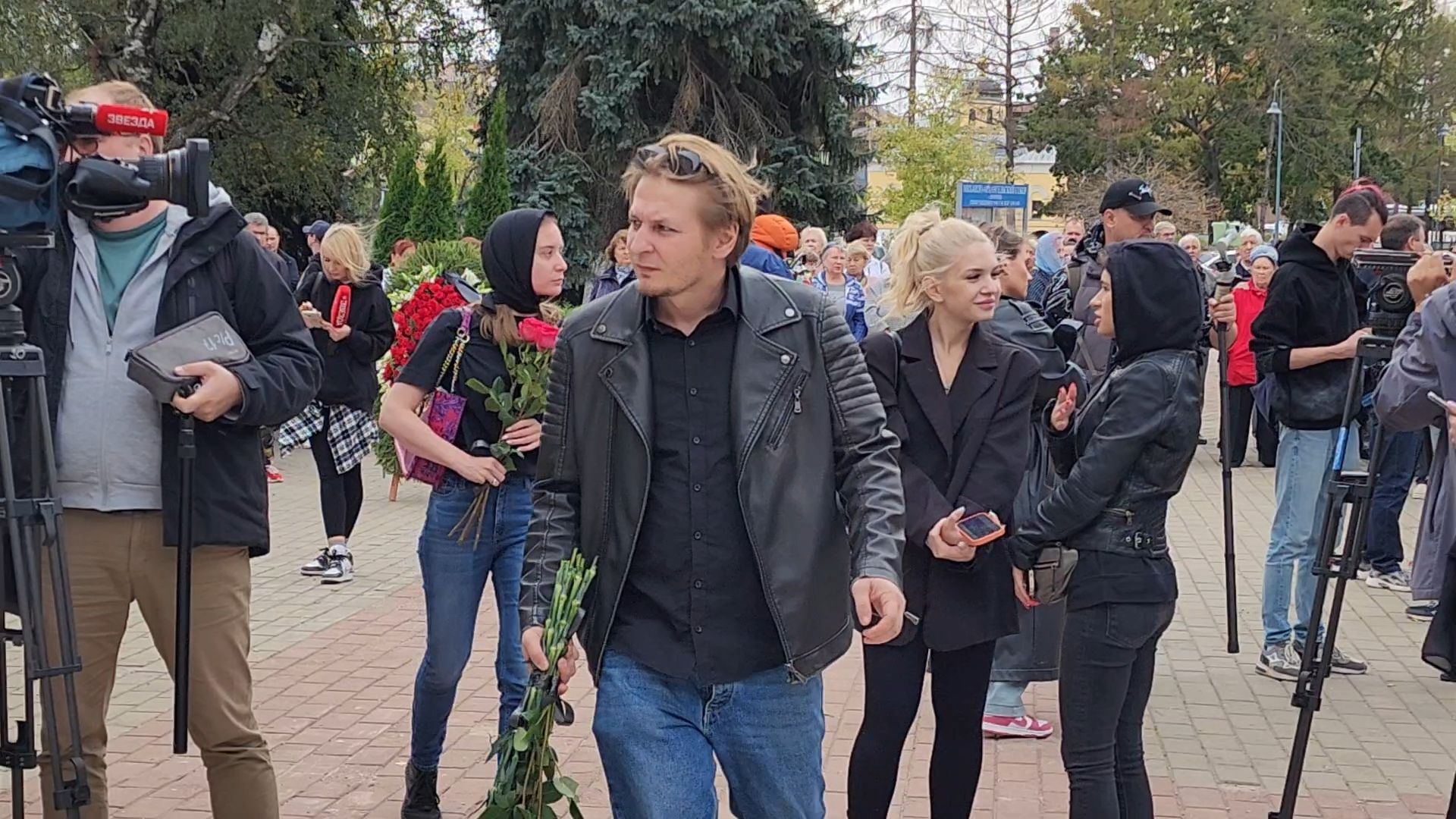 Бронницы, Прощание с Мадяновым, Храм Михаила Архангела, Храмовый комплекс в Бронницах,