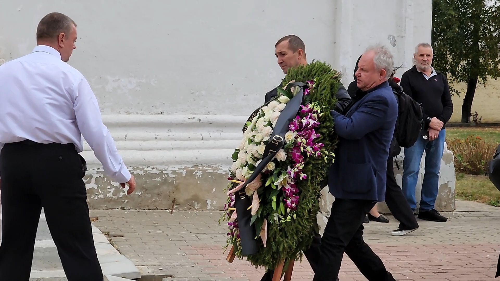 Бронницы, Прощание с Мадяновым, Храм Михаила Архангела, Храмовый комплекс в Бронницах,