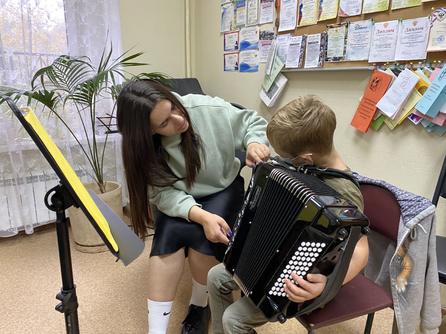 Музыкальная школа, Новый преподаватель, Аккордеон,