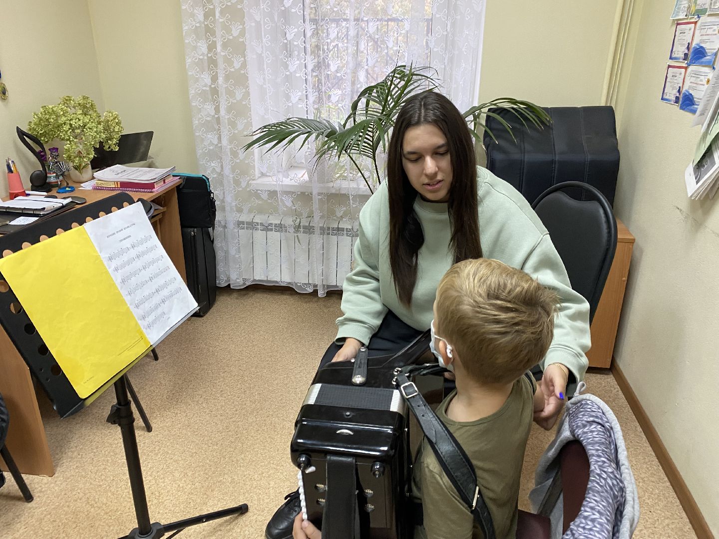 Музыкальная школа, Новый преподаватель, Аккордеон,