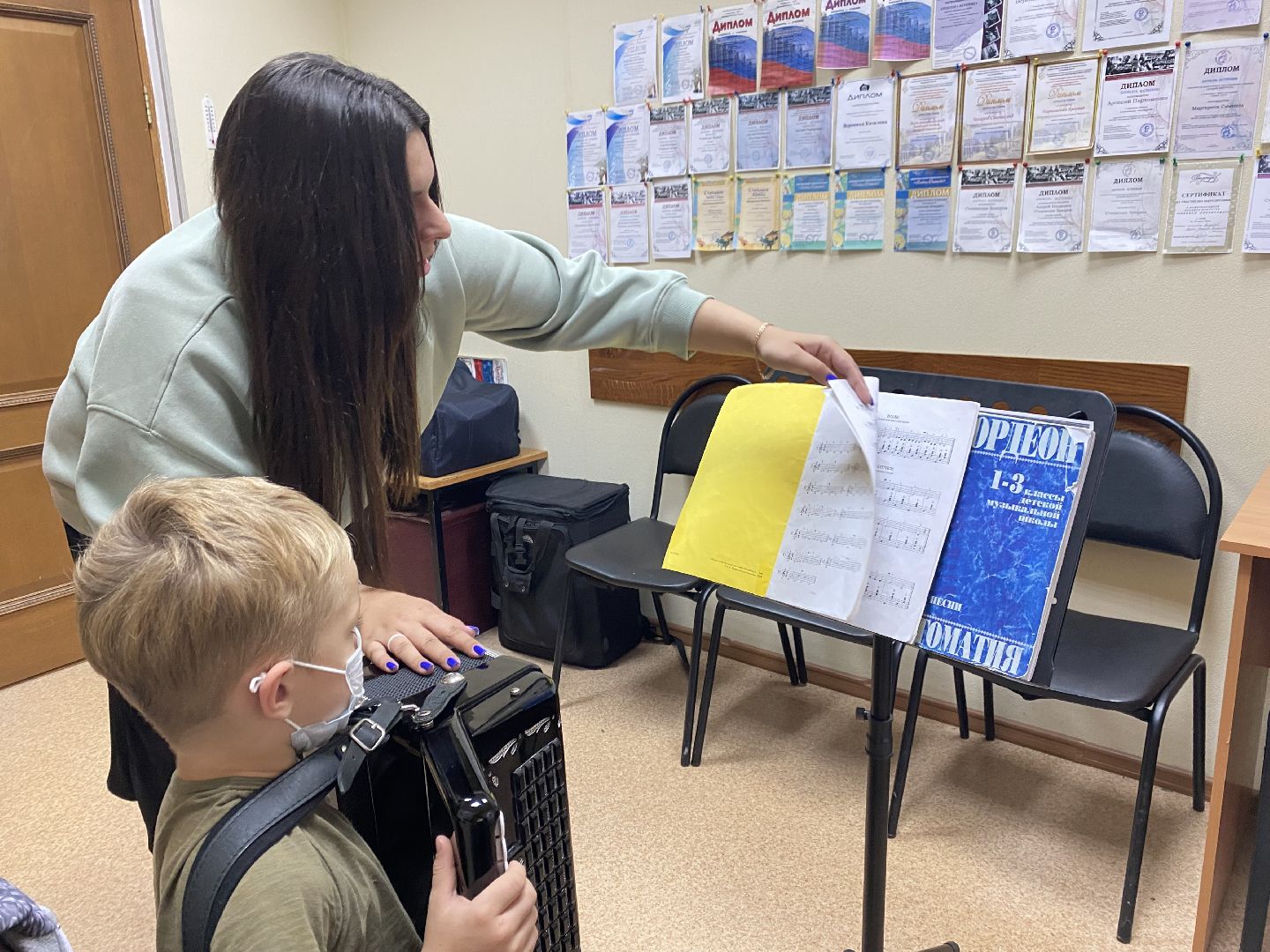 Музыкальная школа, Новый преподаватель, Аккордеон,