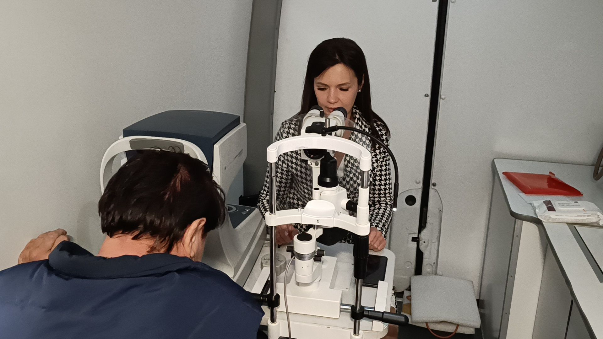 проверка зрения, лобня, медицина,