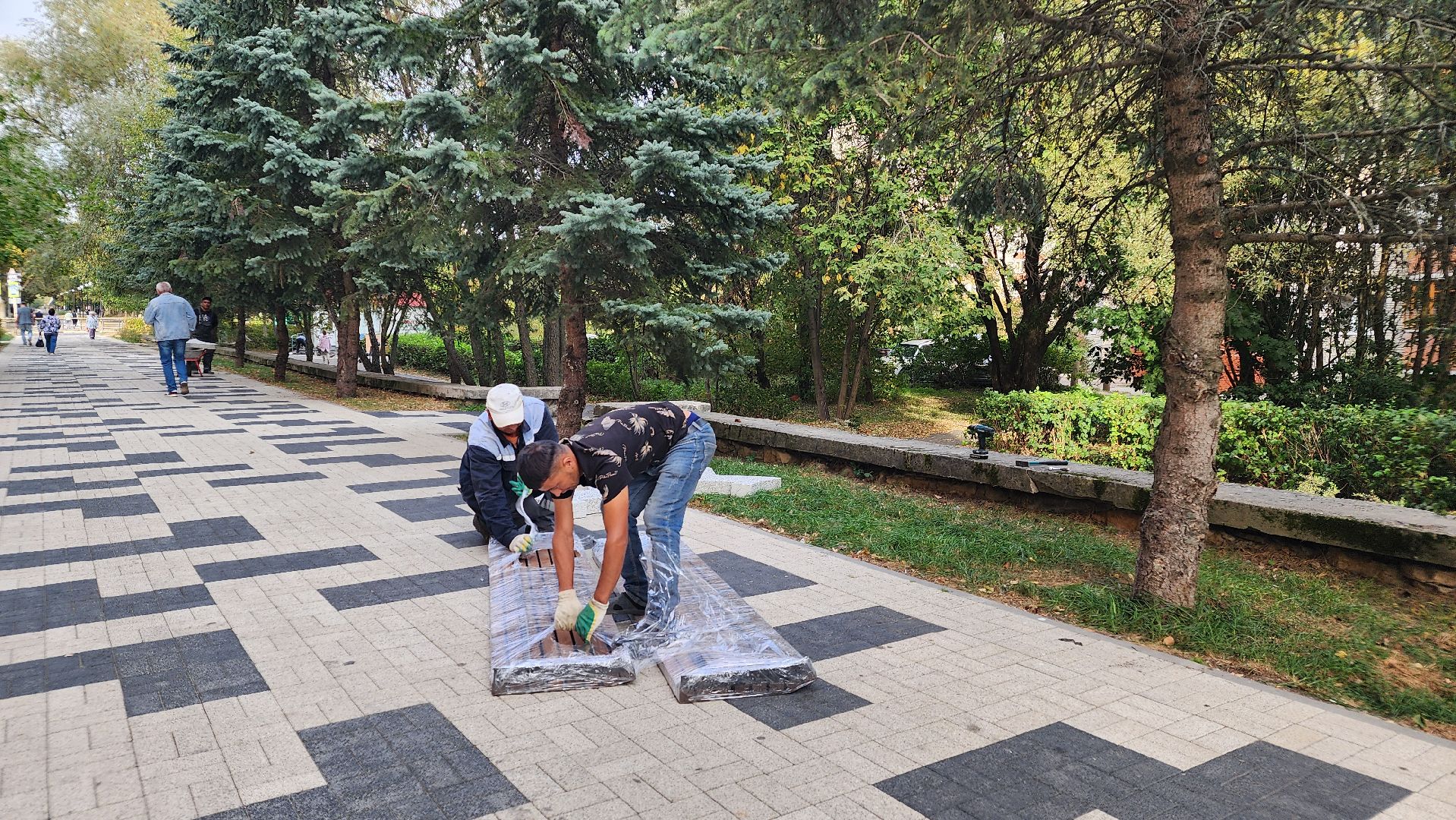 пешеходная улица на ленина, протвино, благоустройство, установка МАФов, комфорт,