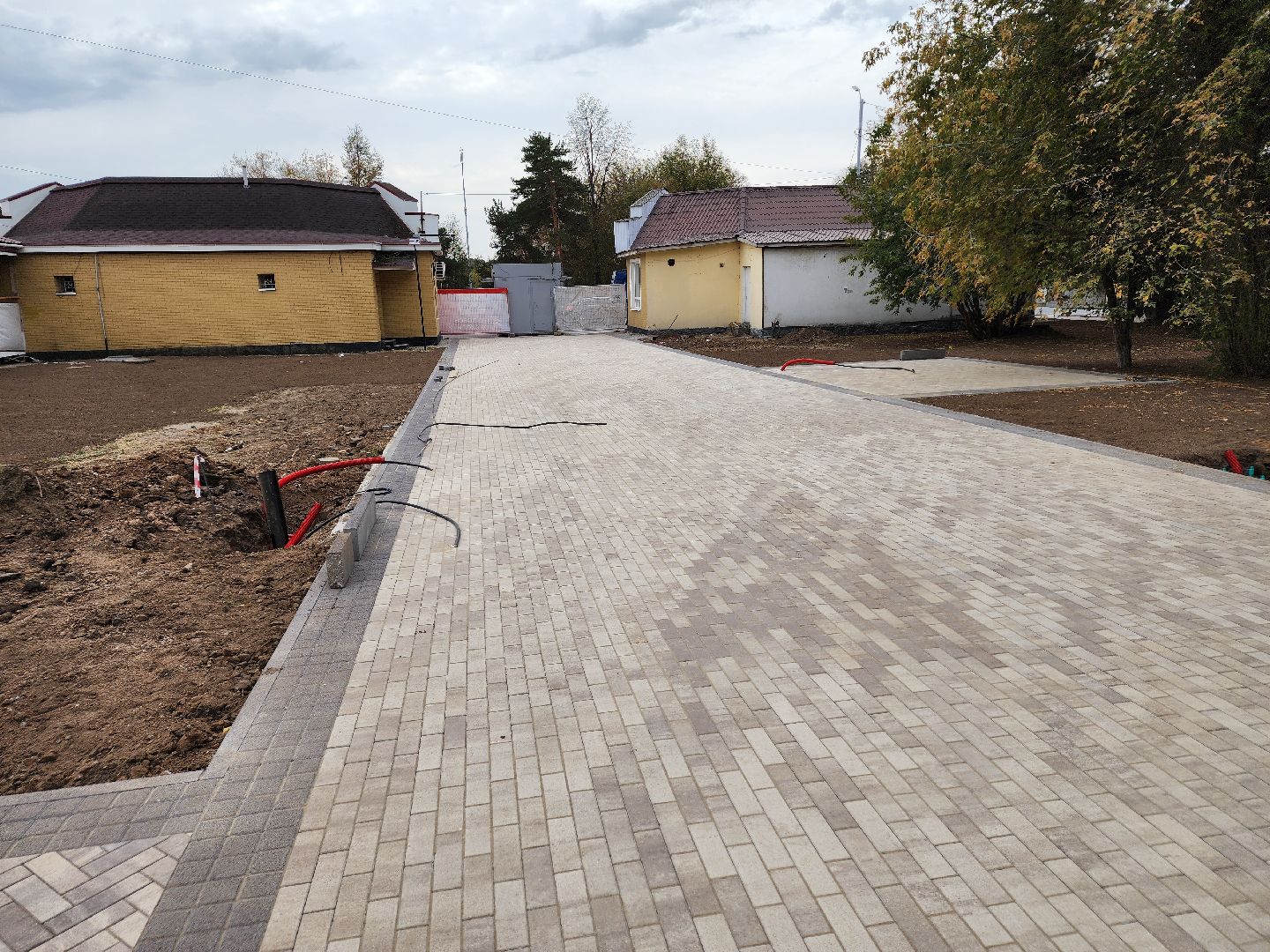 Чехов, бульвар Чехова, реконструкция, благоустройство, строительство, фонтан, малые архитектурные формы, пешеходные дорожки, нацпроект жилье и городская среда, готовность объекта, сквер Чехова,