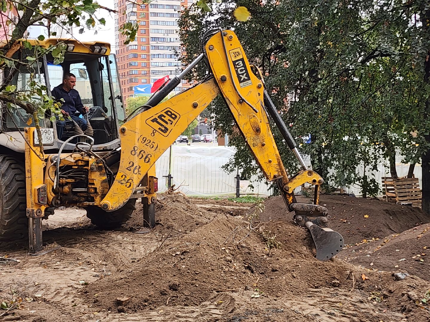 Чехов, бульвар Чехова, реконструкция, благоустройство, строительство, фонтан, малые архитектурные формы, пешеходные дорожки, нацпроект жилье и городская среда, готовность объекта, сквер Чехова,