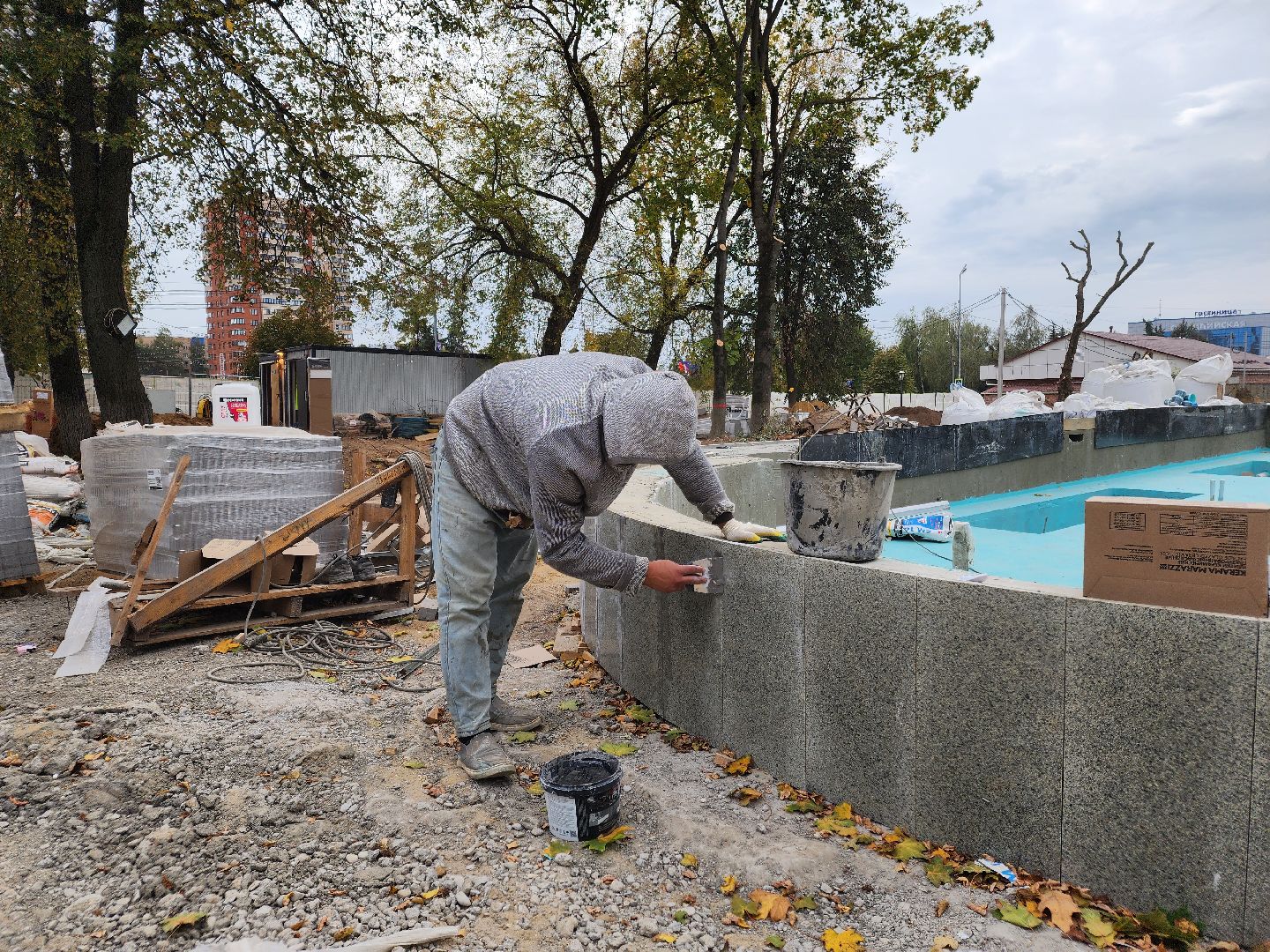 Чехов, бульвар Чехова, реконструкция, благоустройство, строительство, фонтан, малые архитектурные формы, пешеходные дорожки, нацпроект жилье и городская среда, готовность объекта, сквер Чехова,