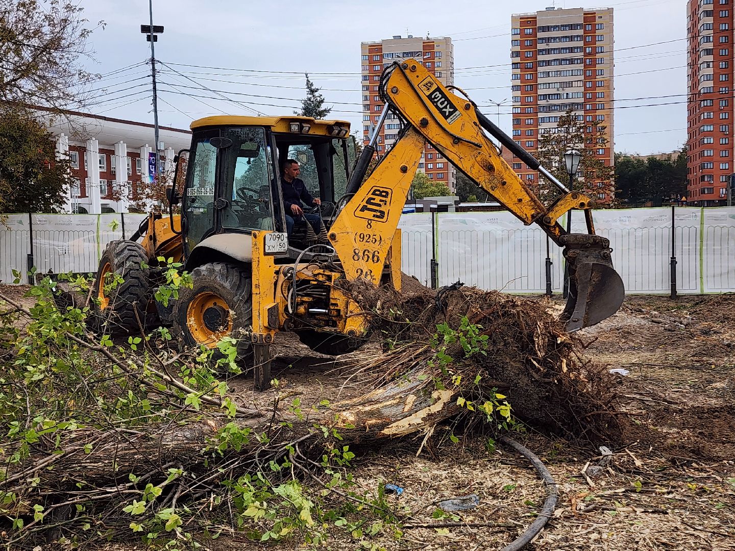 Чехов, бульвар Чехова, реконструкция, благоустройство, строительство, фонтан, малые архитектурные формы, пешеходные дорожки, нацпроект жилье и городская среда, готовность объекта, сквер Чехова,