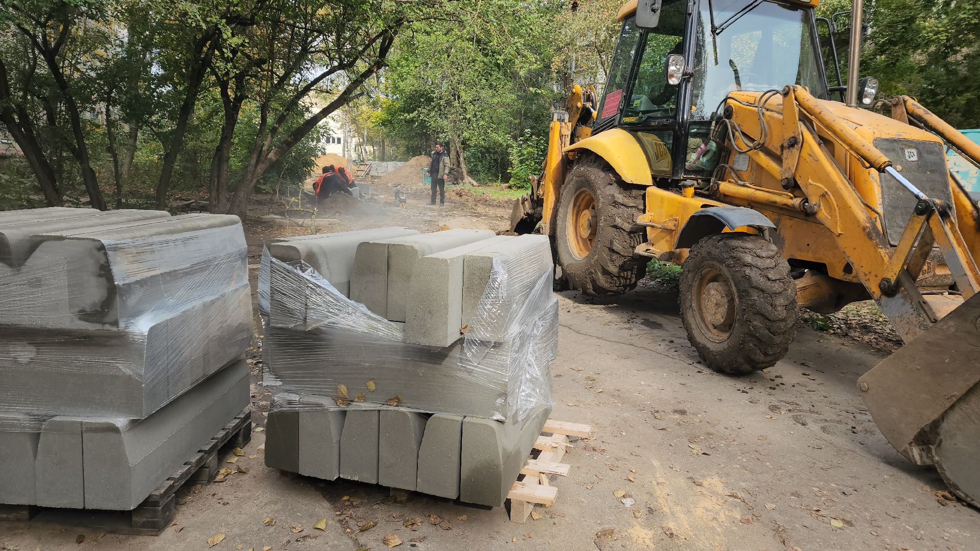 благоустройство дворов, бордюрный камень, Лобня,