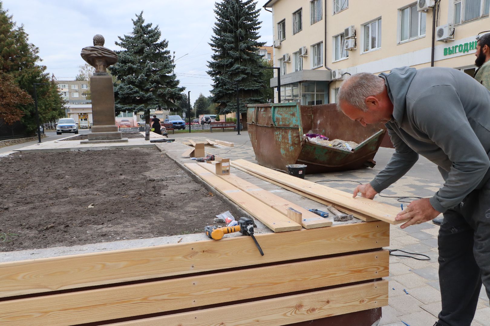 Серебряные Пруды, благоустройство, площадь Дохтурова,