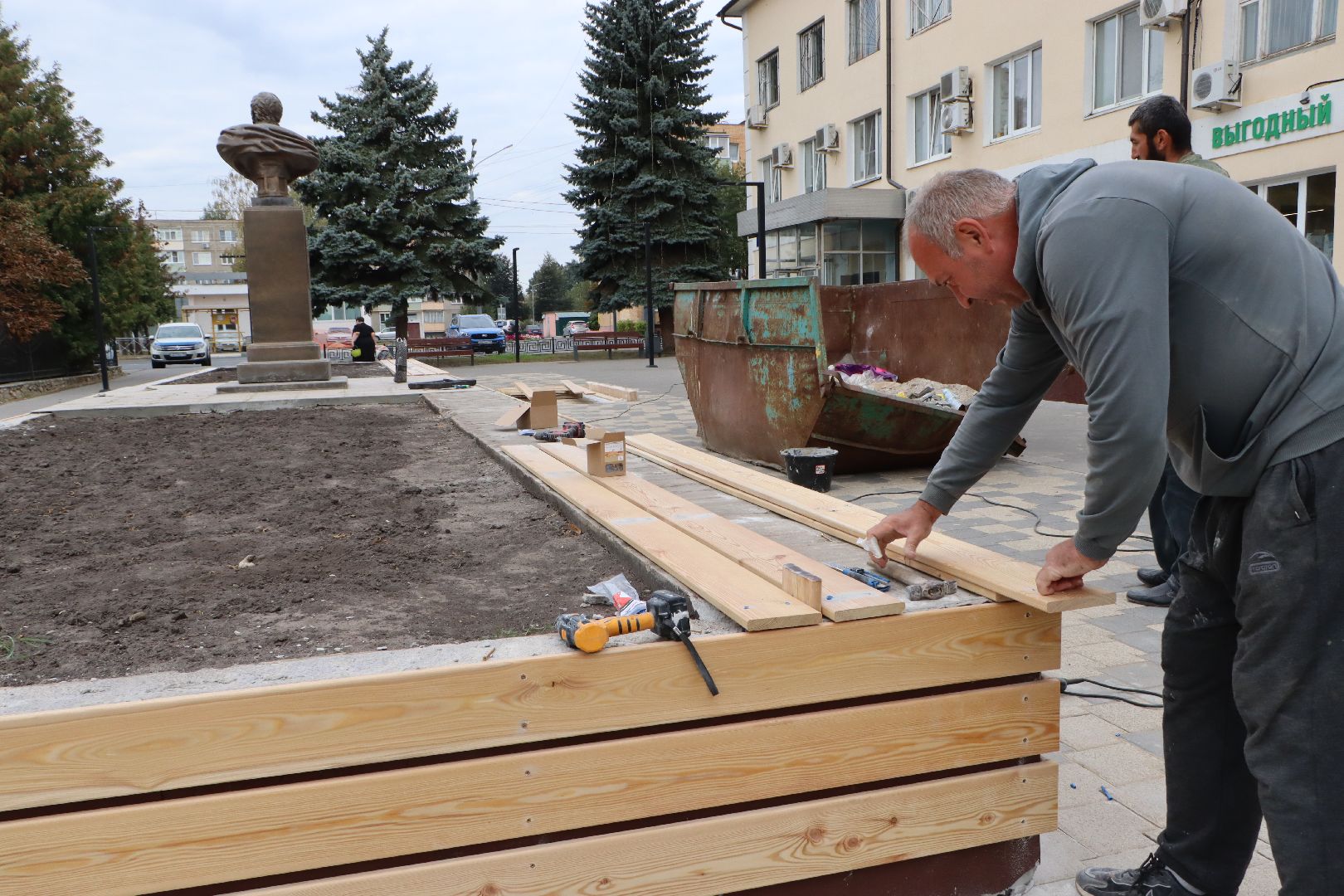 Серебряные Пруды, благоустройство, площадь Дохтурова,