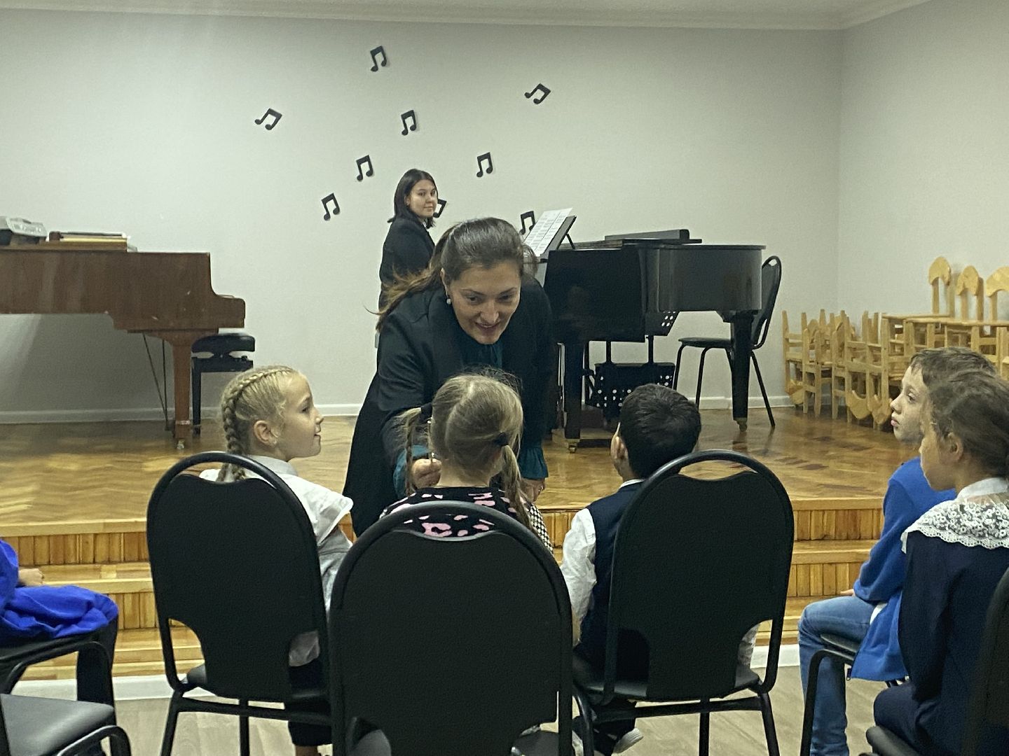 Новый преподаватель, Хор, Музыкальная школа,