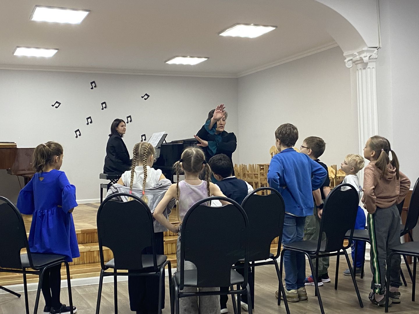 Новый преподаватель, Хор, Музыкальная школа,