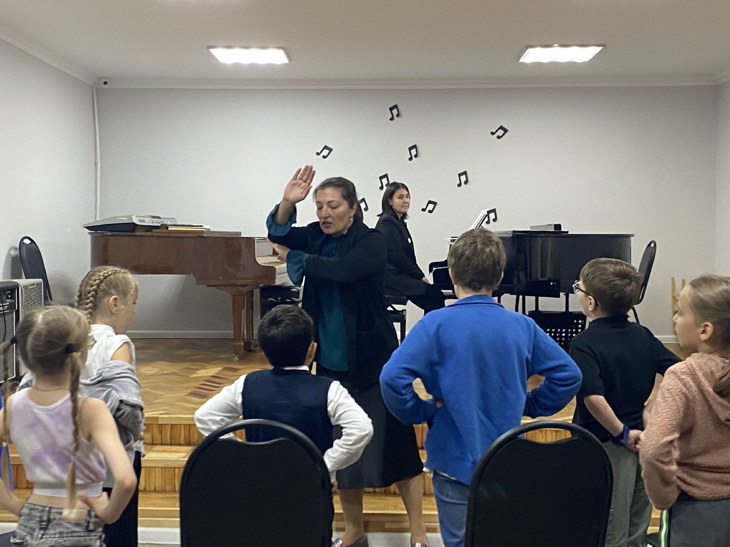 Новый преподаватель, Хор, Музыкальная школа,