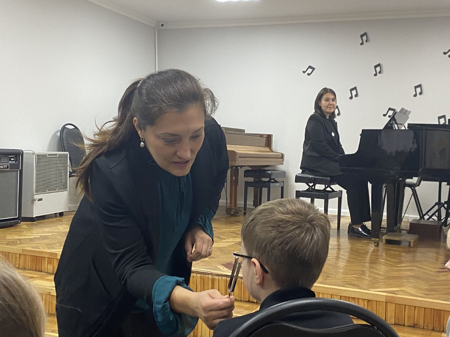 Новый преподаватель, Хор, Музыкальная школа,