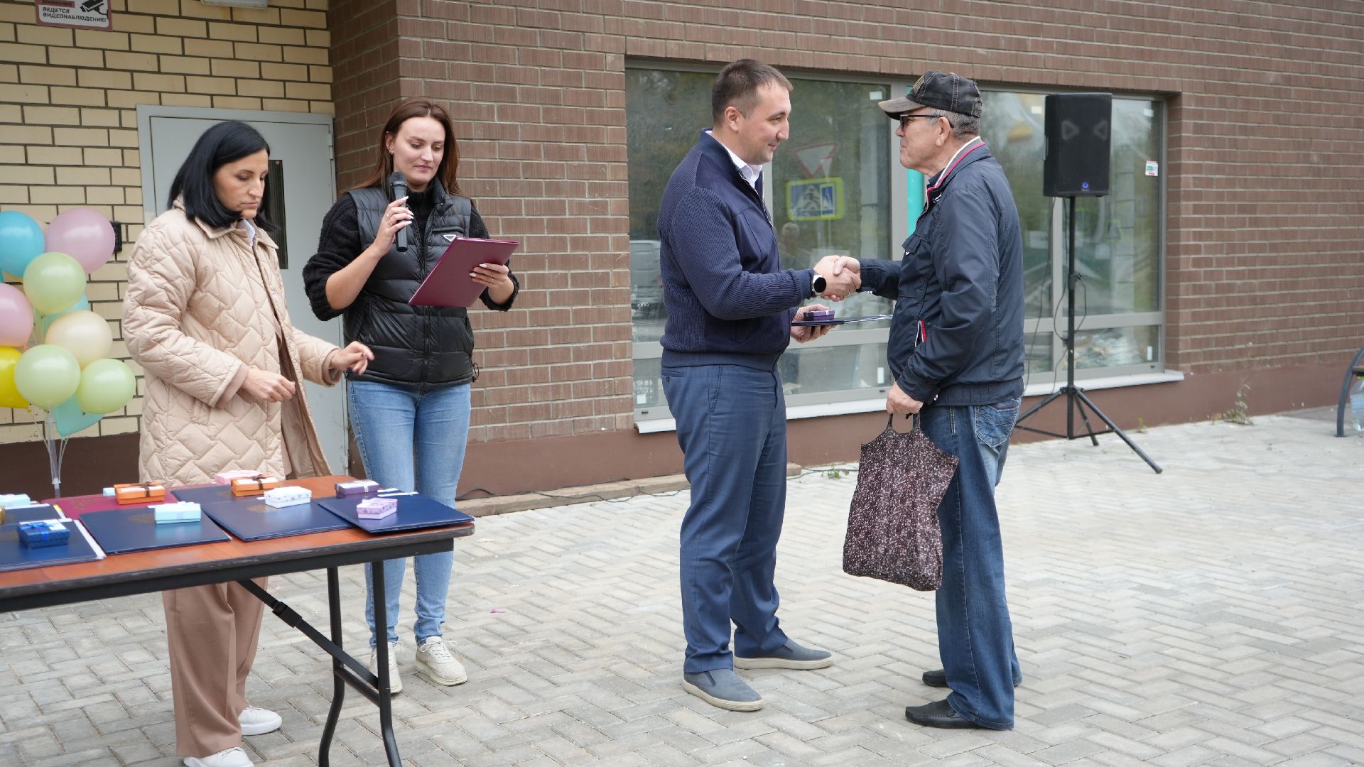 вручение ключей, новоселье, программа расселения жилья,