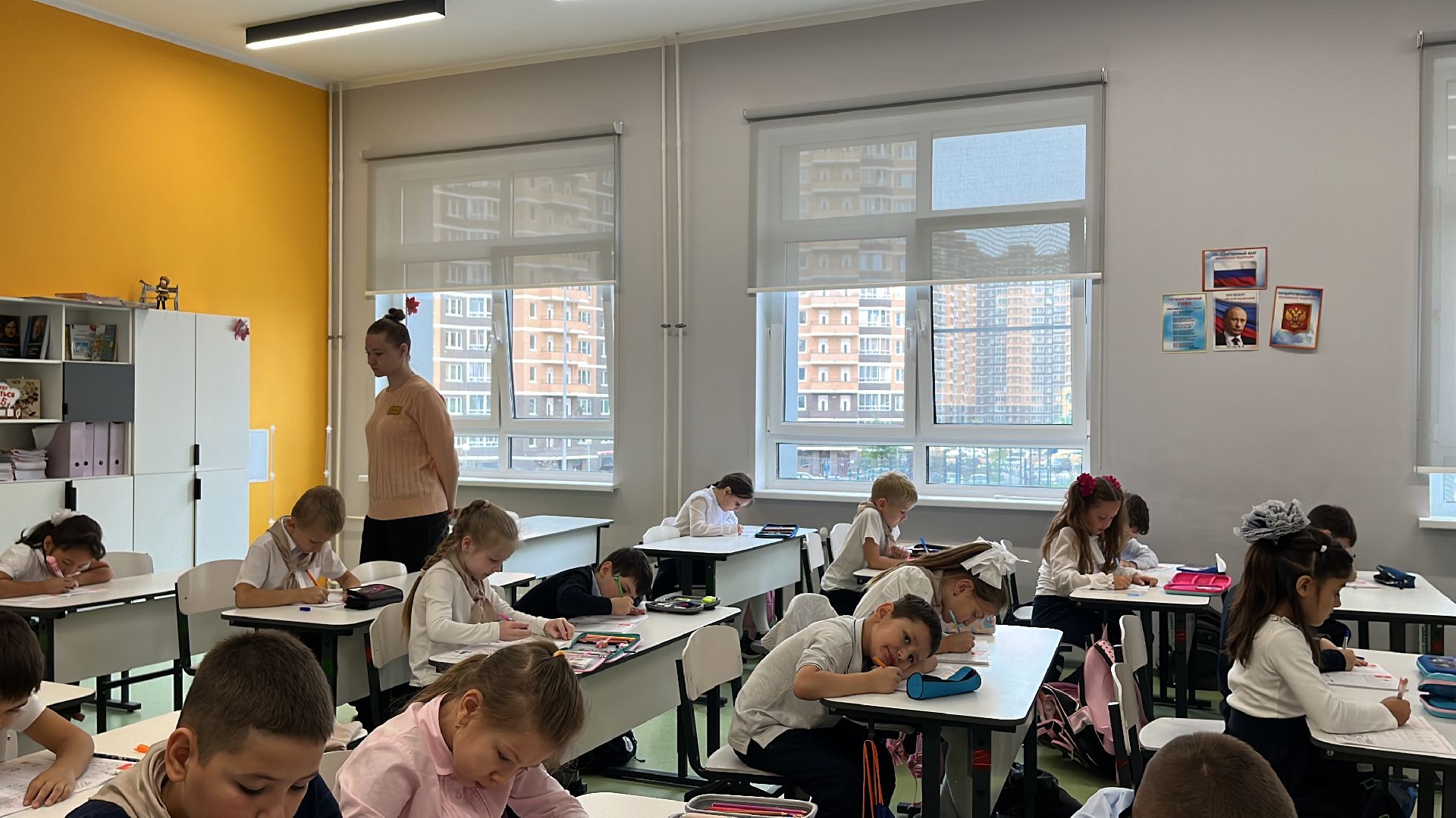 школа, учитель, новый учитель, новый учитель в школе, учитель начальных классов,