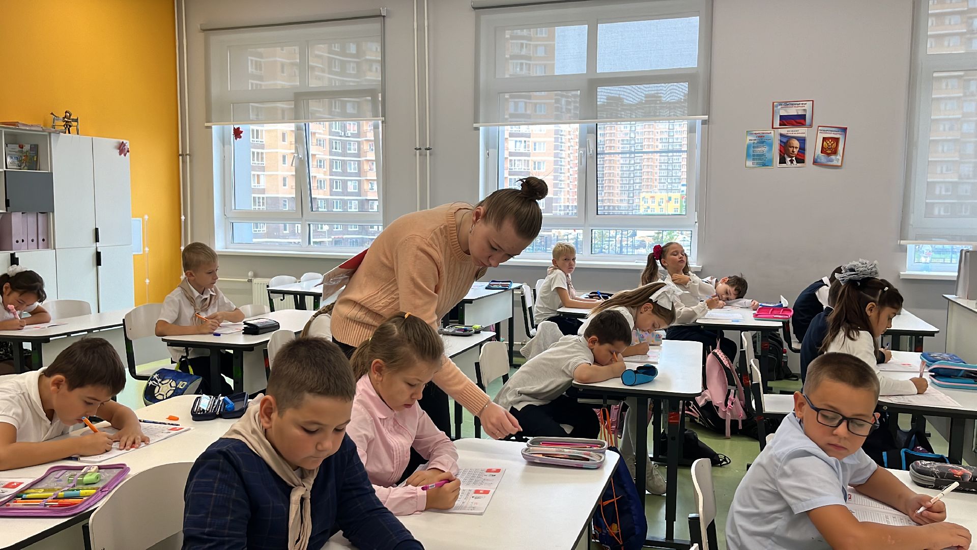 школа, учитель, новый учитель, новый учитель в школе, учитель начальных классов,