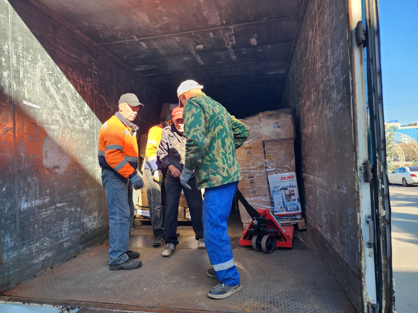 волонтеры подмосковья, гуманитарная помощь, одинцово,