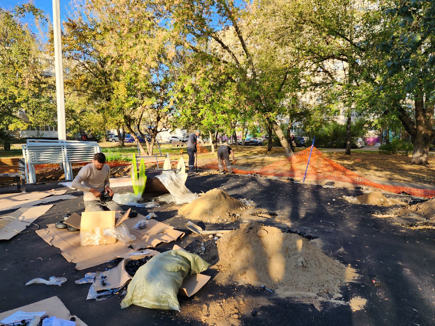 раменское, благоустройство, монтаж детского игрового комплекса на Гурьева 26,