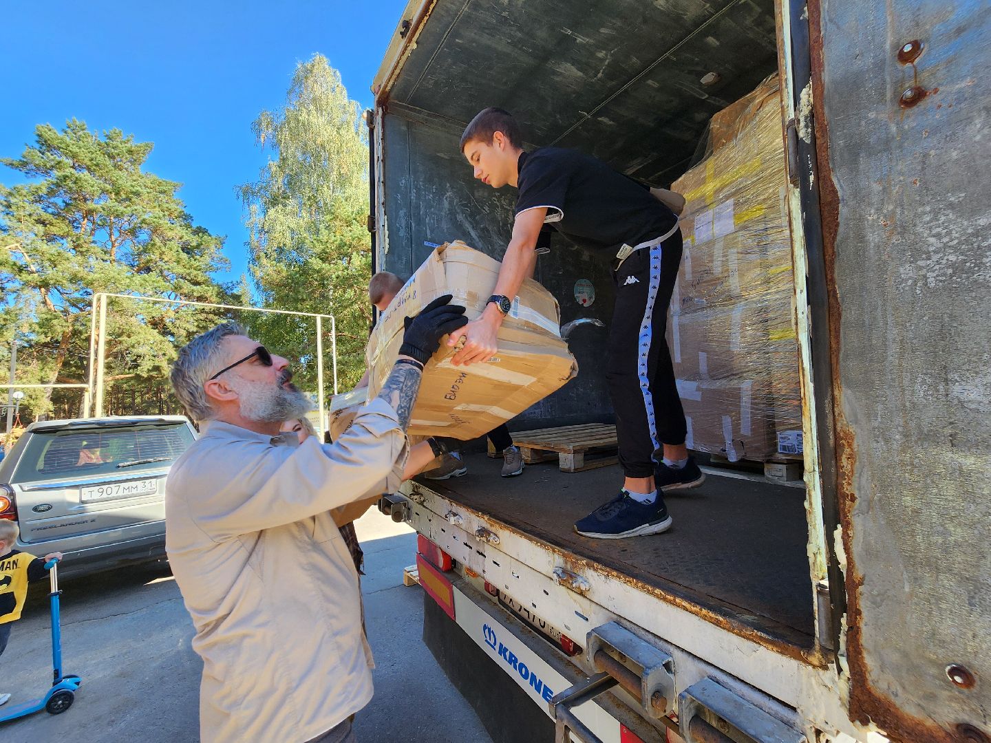 волонтеры подмосковья, гуманитарная помощь, курская область,