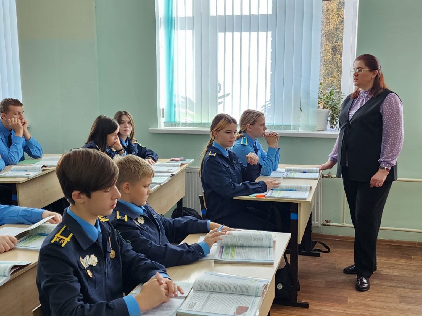 Чехов, поселок Любучаны, Любучанская школа, учитель биологии, Валентина Ратникова, лауреат конкурса, премия губернатора Московской области,лучший учитель-предметник,