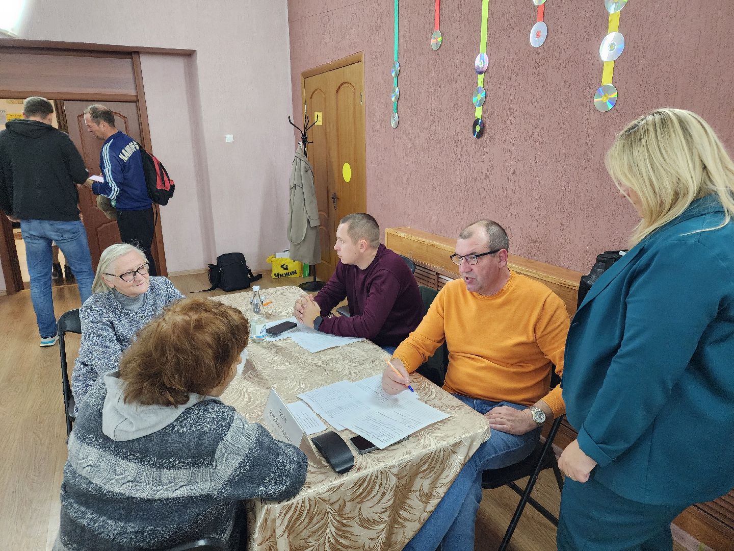 Чехов, село Шарапово, выездная администрация, встреча с жителями, обращения граждан, утепление дома, теплоизоляция, гидроизоляция, улица Колхозная,