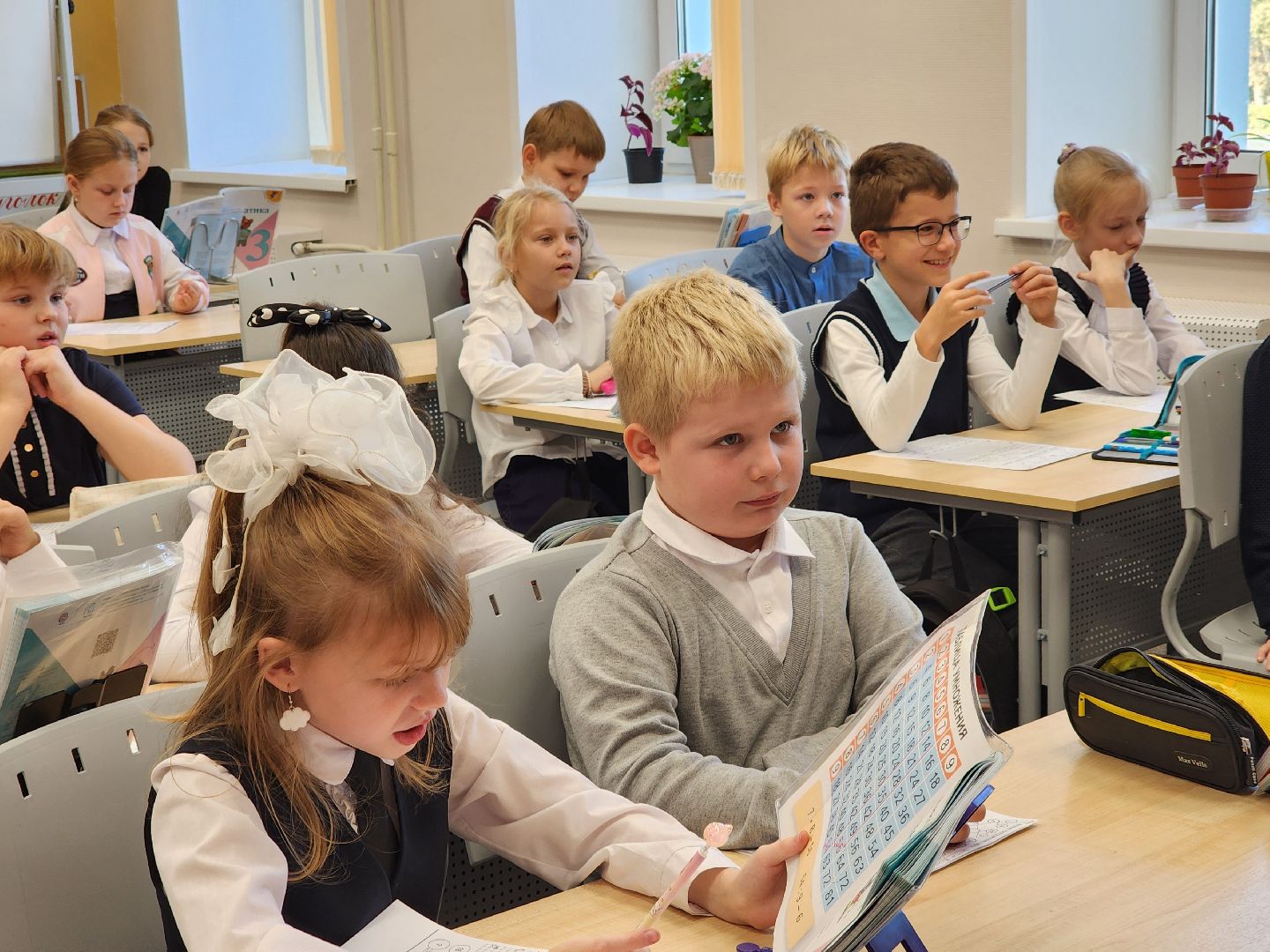 Ногинск, Жители, Общество, Школа, Центр образования, Ученики, День учителя, День дублера,