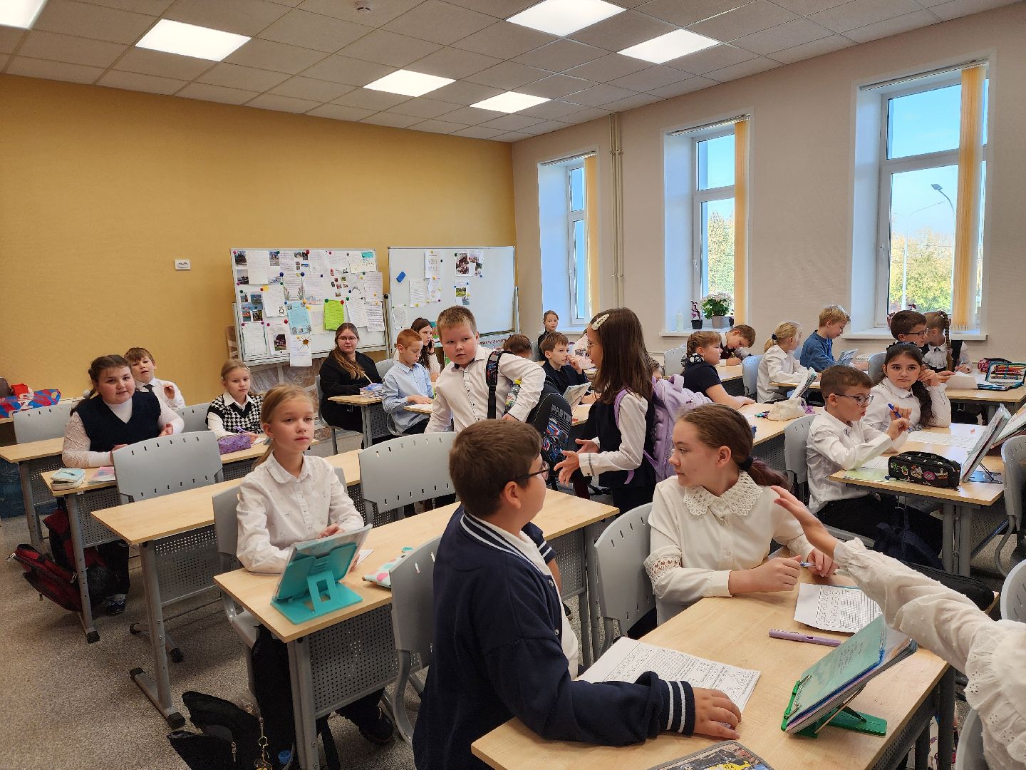 Ногинск, Жители, Общество, Школа, Центр образования, Ученики, День учителя, День дублера,