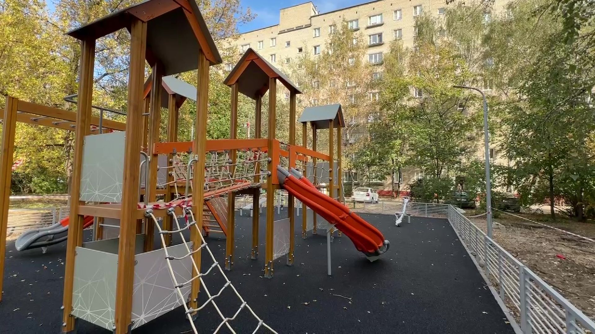 Реутов, Добродел, Строителей, детская площадка, новая ДИП, качели, горки, благоустройство,