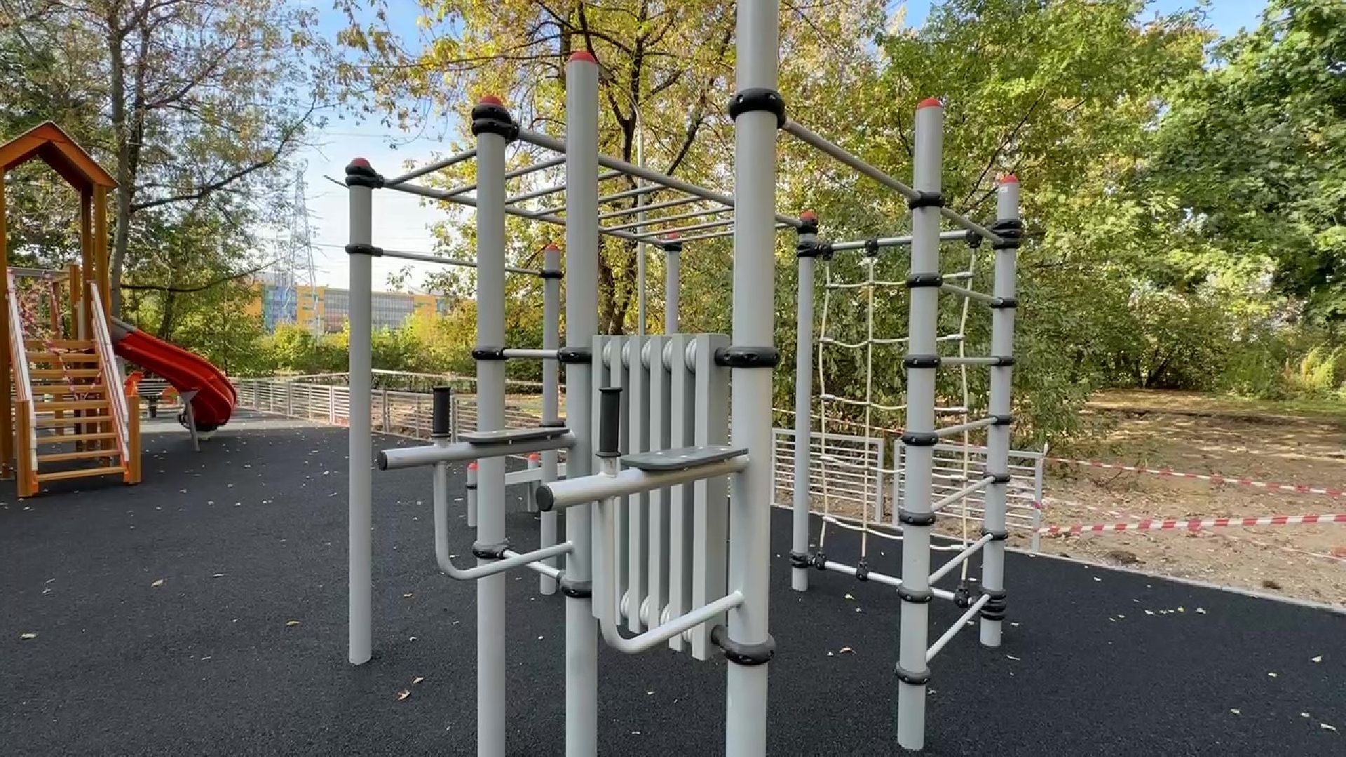 Реутов, Добродел, Строителей, детская площадка, новая ДИП, качели, горки, благоустройство,