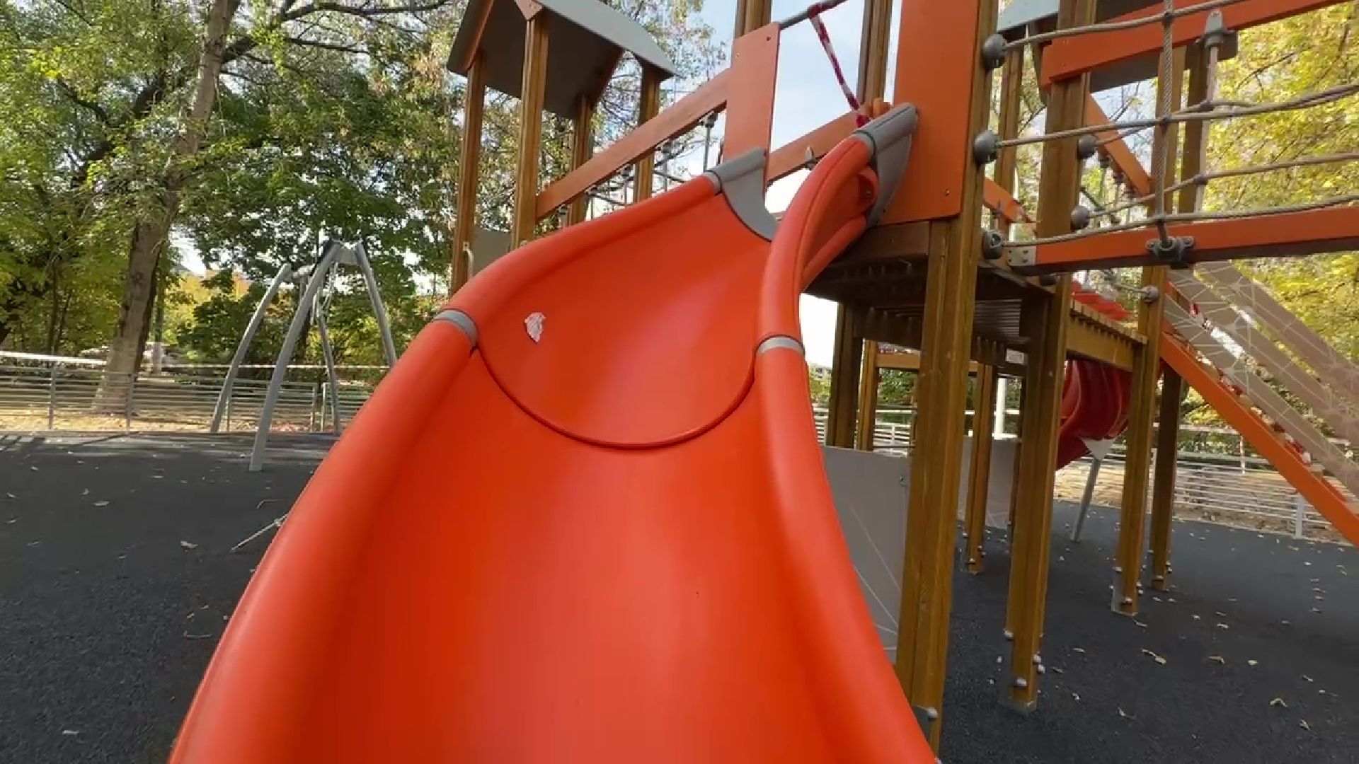 Реутов, Добродел, Строителей, детская площадка, новая ДИП, качели, горки, благоустройство,