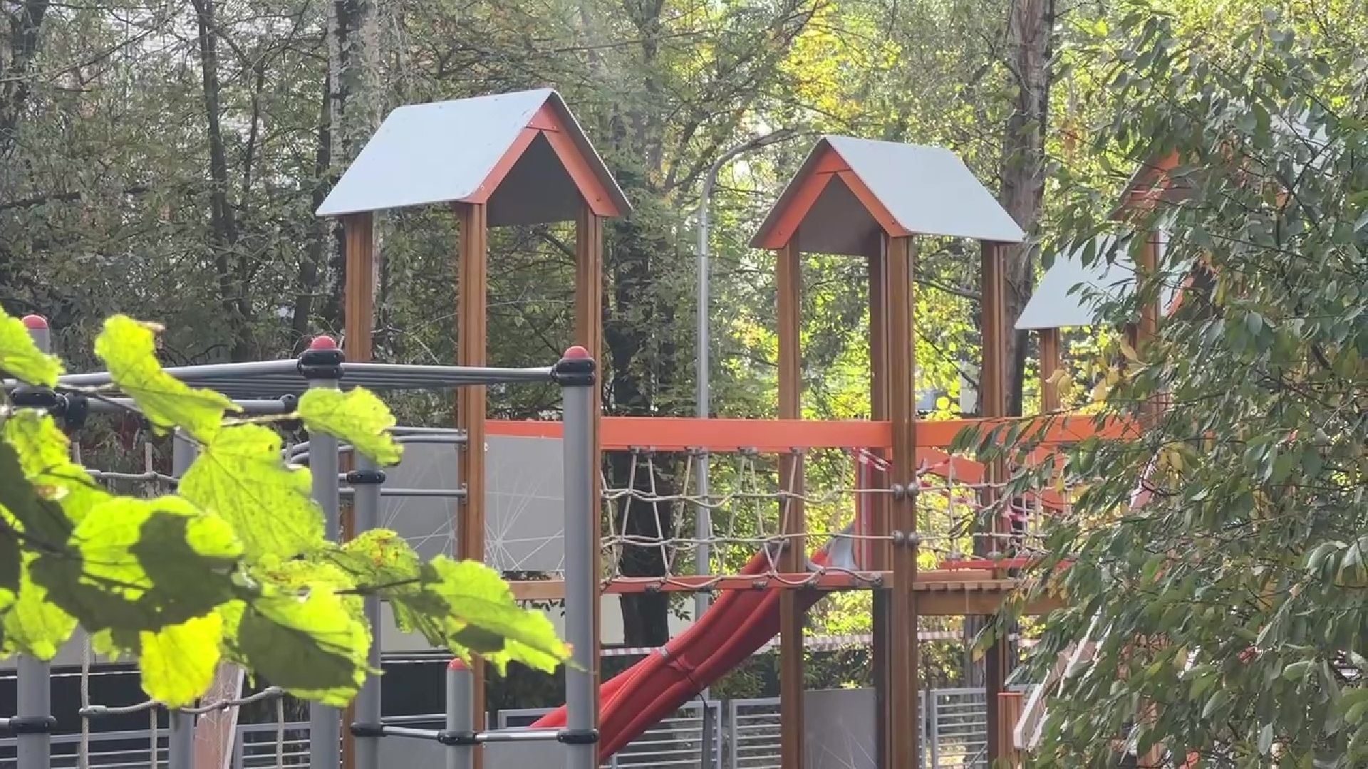 Реутов, Добродел, Строителей, детская площадка, новая ДИП, качели, горки, благоустройство,