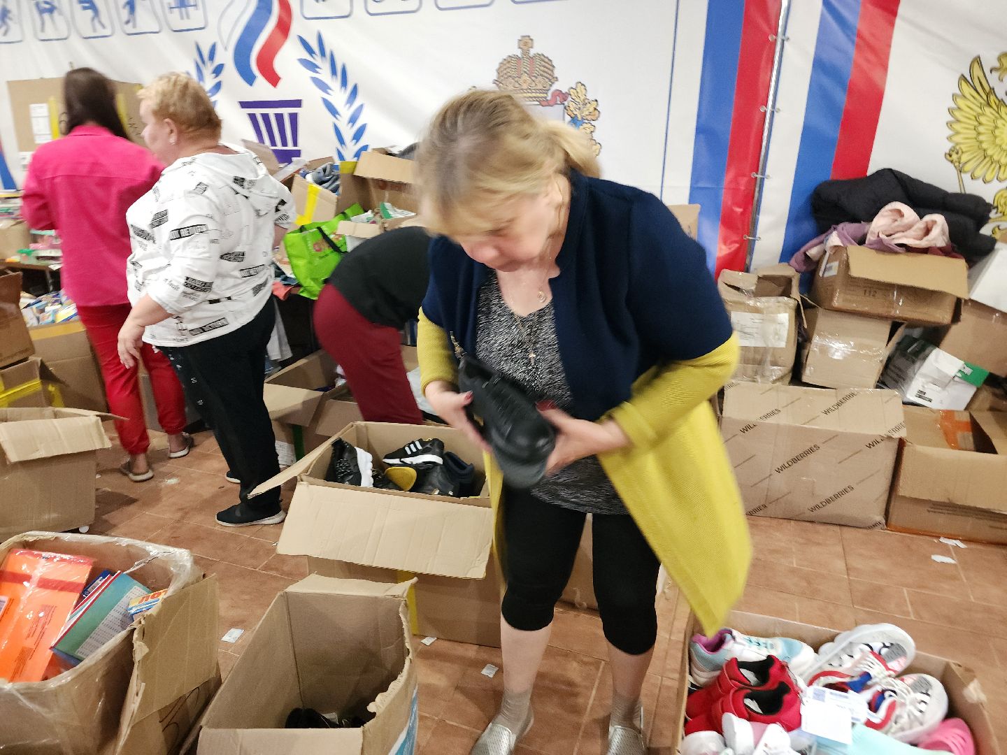 волонтеры подмосковья, гуманитаная помощь, благотворительность, курск, курская область,