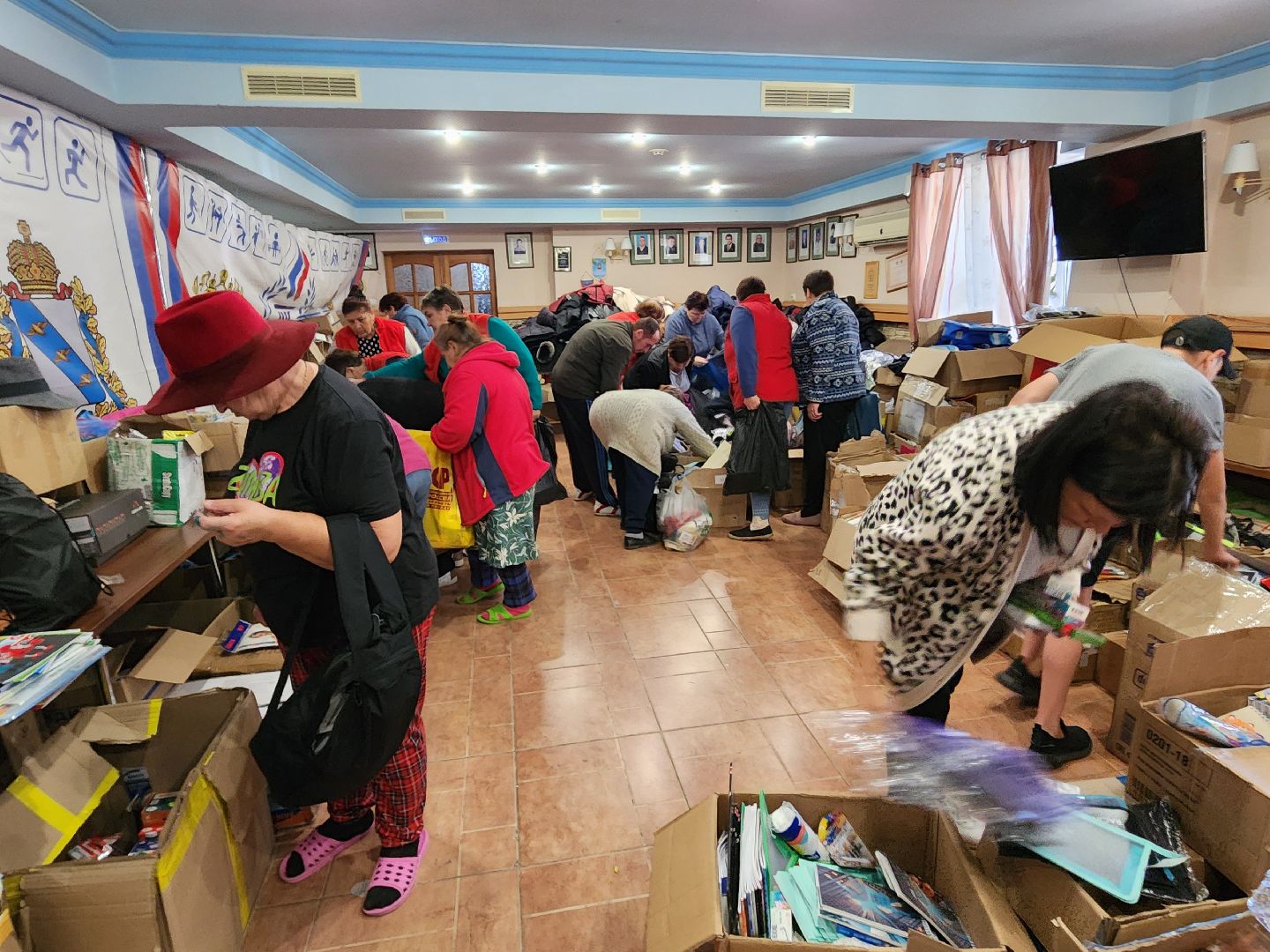 волонтеры подмосковья, гуманитаная помощь, благотворительность, курск, курская область,