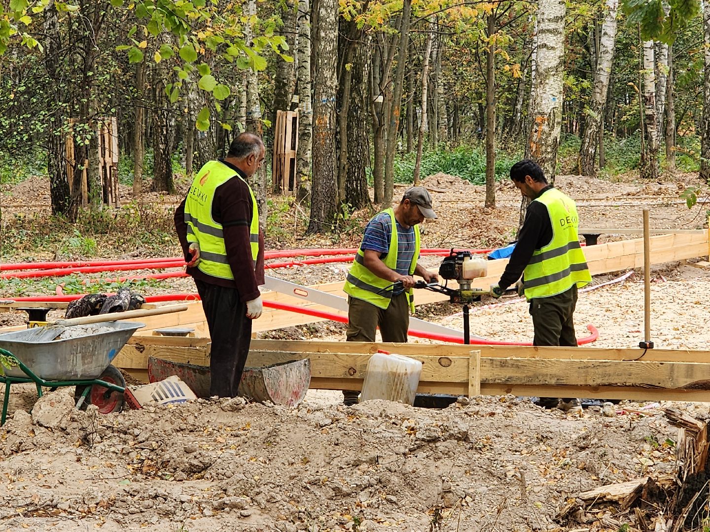 Чехов, микрорайон Губернский, лесопарк, лесопарковая зона отдыха, строительство, благоустройство, программа Парки в лесу, губернатор московской области, глава округа михаил собакин,