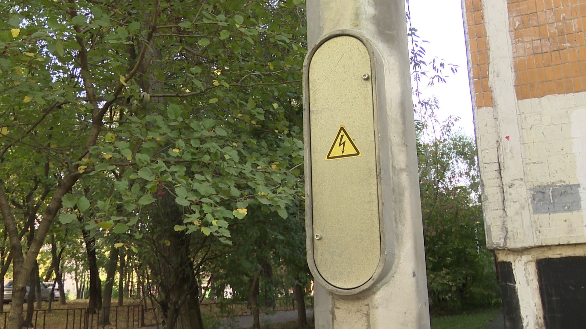 Реутов, благоустройство, фонари, проводка, освещение,