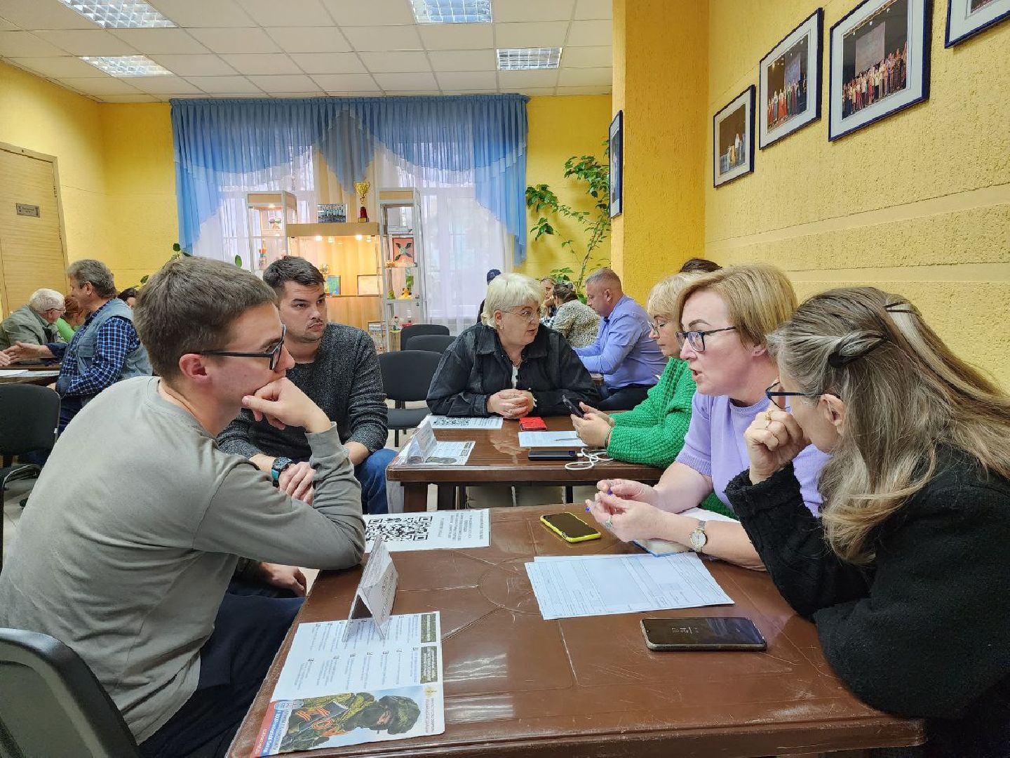 можайск, можайский городской округ, подмосковье, выездная администрация, власть, обращения граждан, ремонт дороги, многодетные семьи, жители, встреча с жителями,