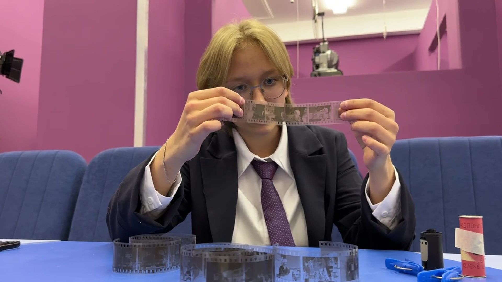 Реутов, учитель года, Юрий Уробушкин, физика, премия, физика на английском,