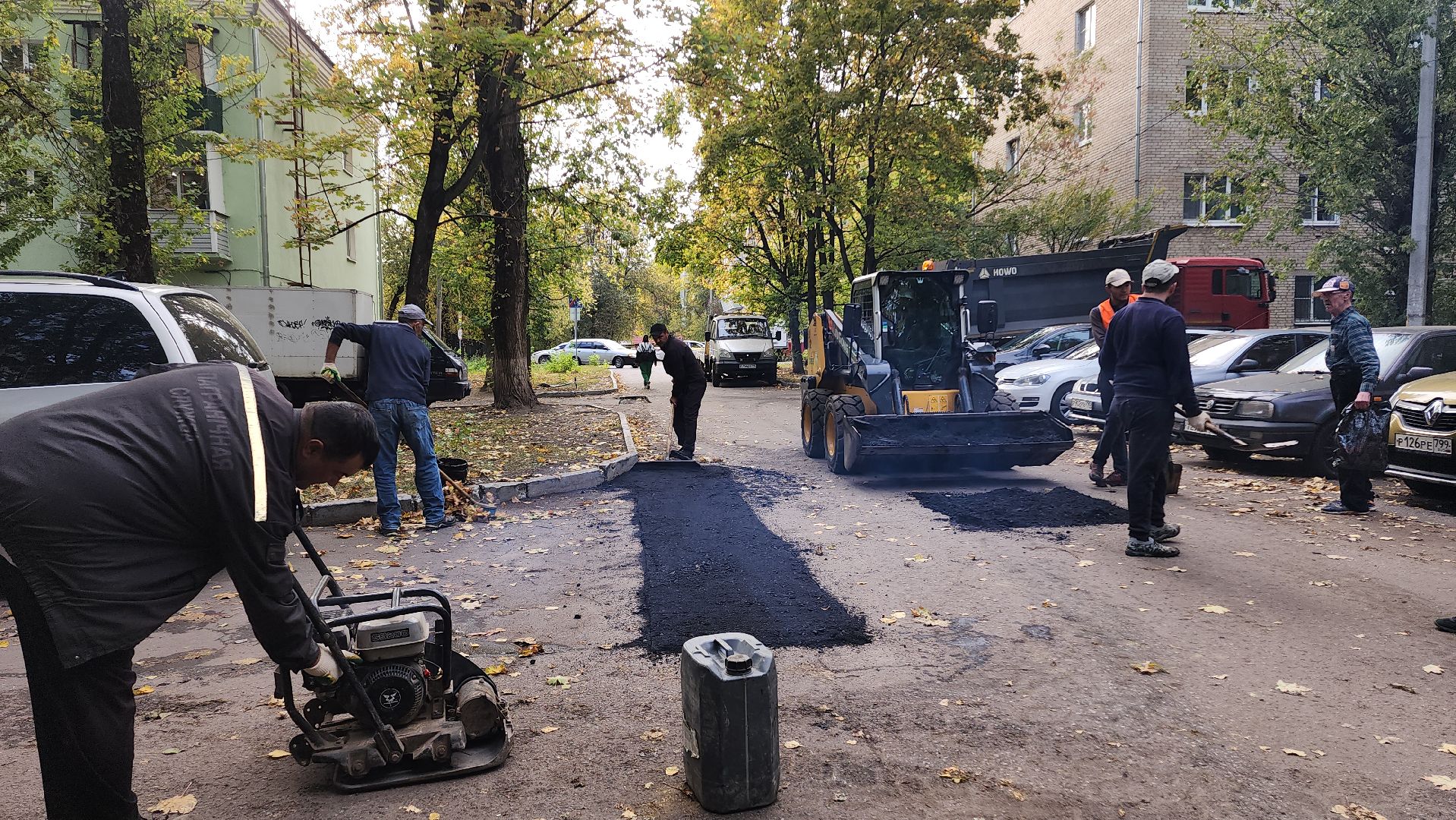 Домодедово, Подмосковье, Дороги, ЖКХ, Ямочный ремонт, замена асфальта во дворе,