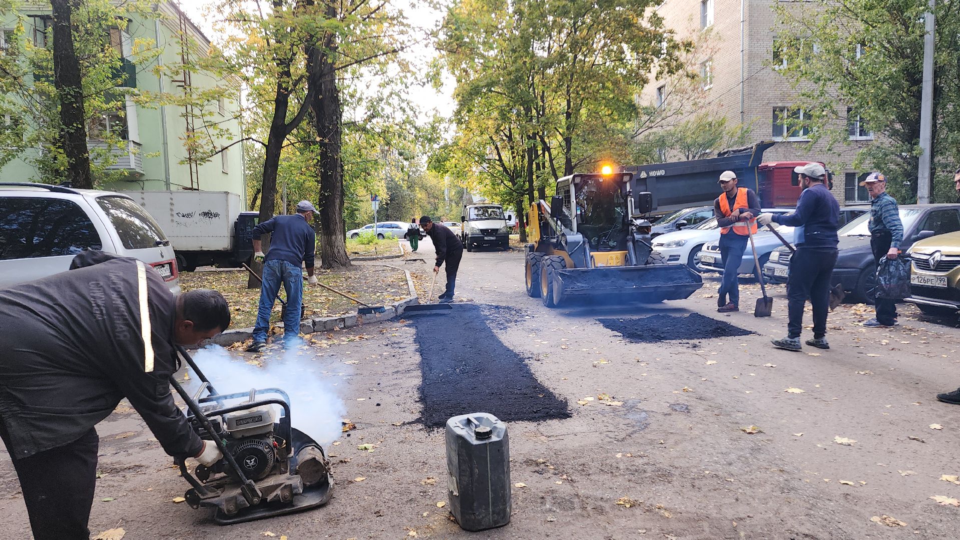 Домодедово, Подмосковье, Дороги, ЖКХ, Ямочный ремонт, замена асфальта во дворе,