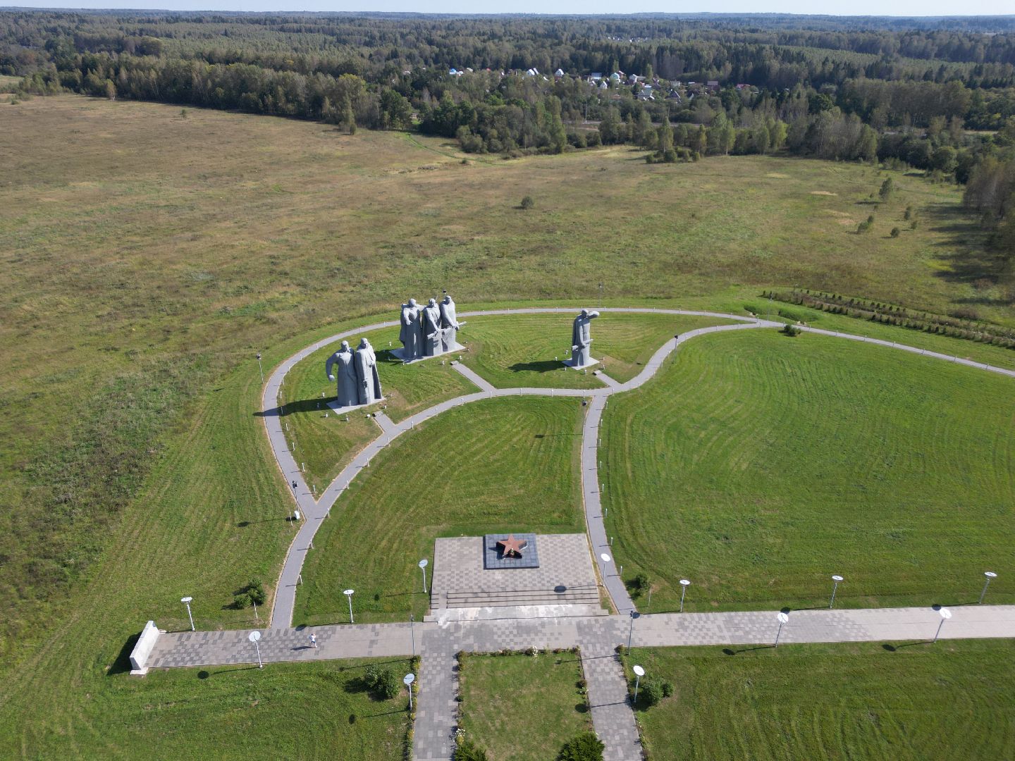 видео с коптера, волоколамск, памятник, вов, города, музей,