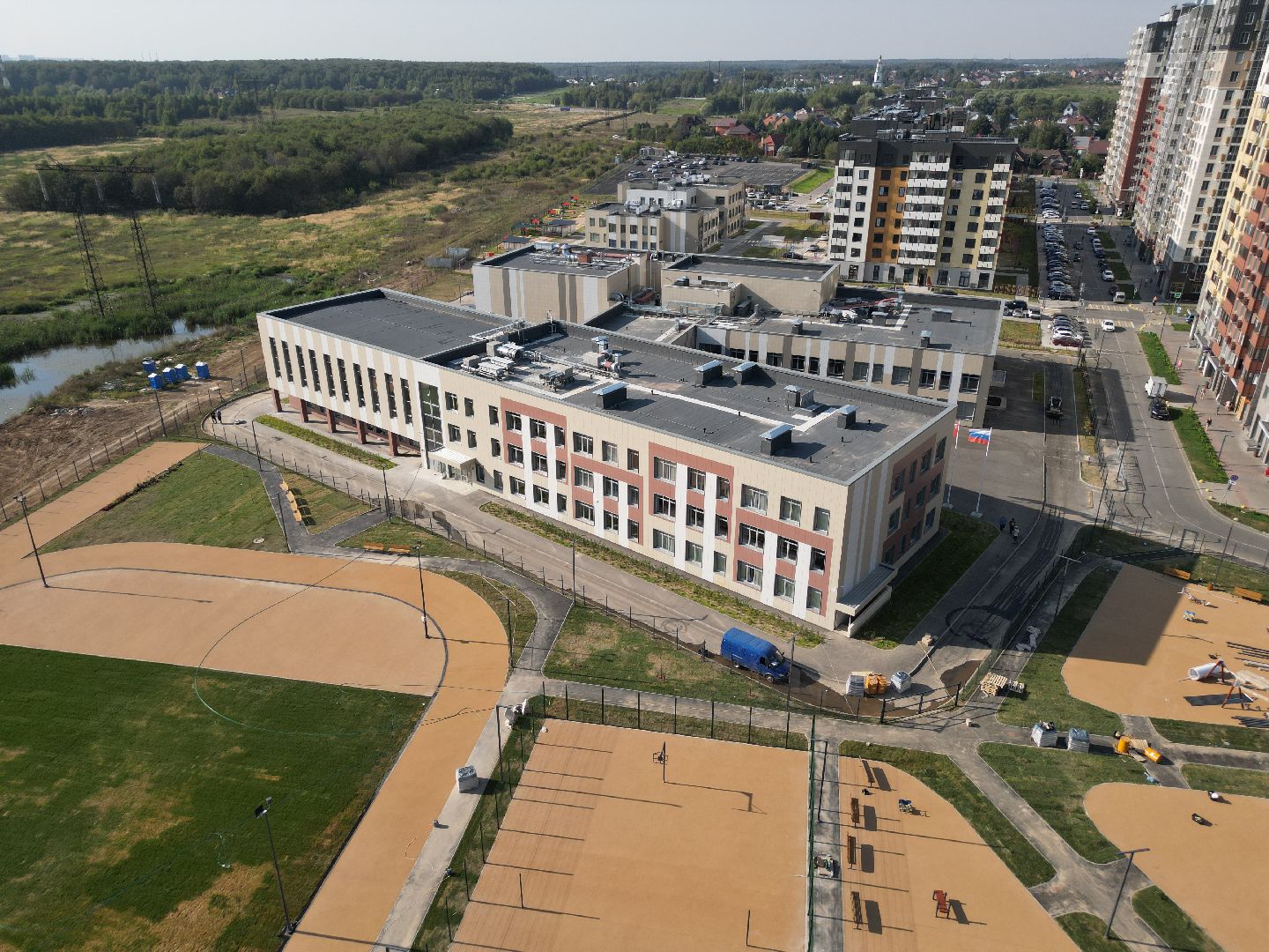 видео с коптера, мытищи, школа, образование, строительство,