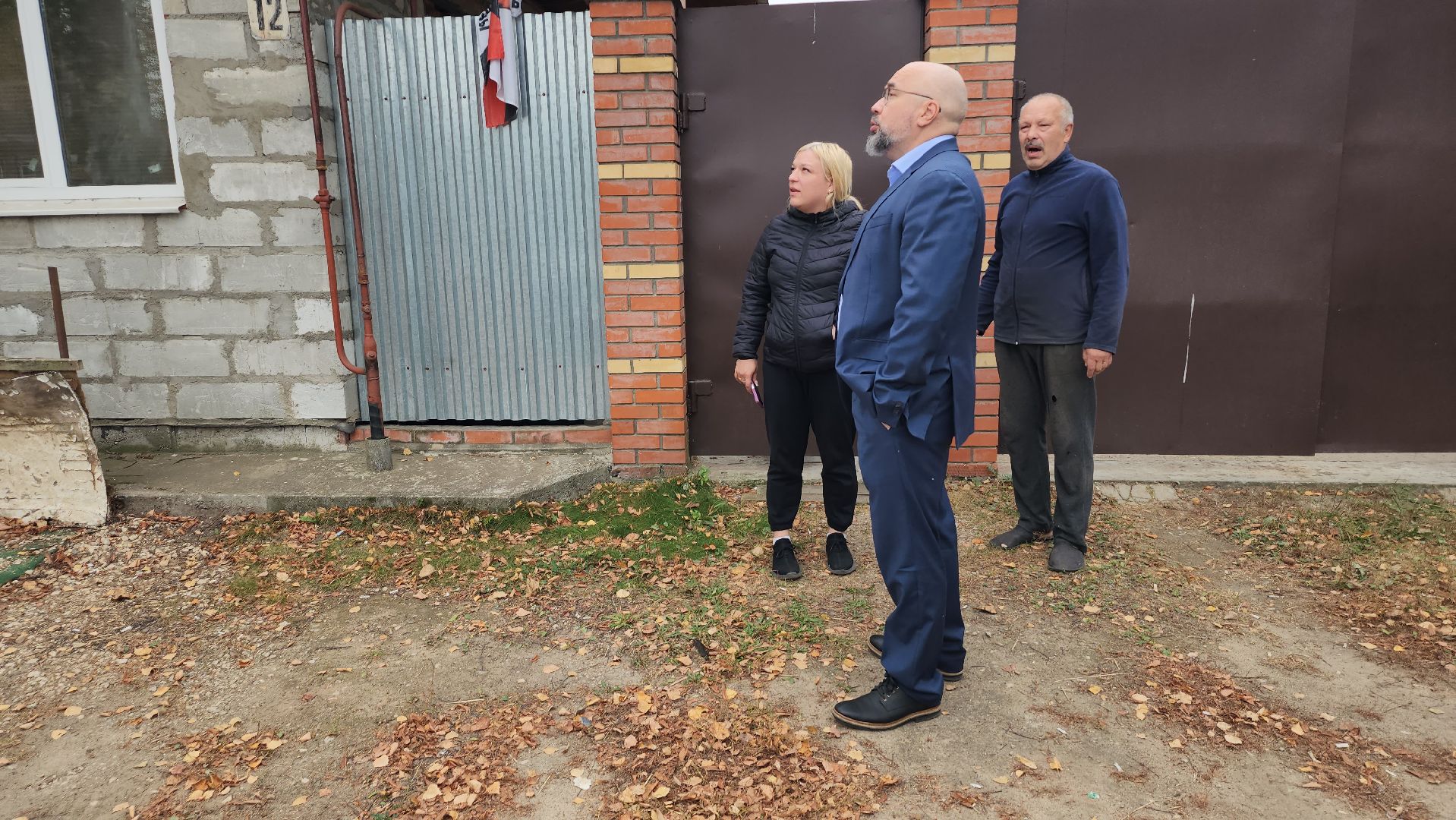 серпухов, сво, комбинат благоустройства, спилили дерево, центр поддержки военных,