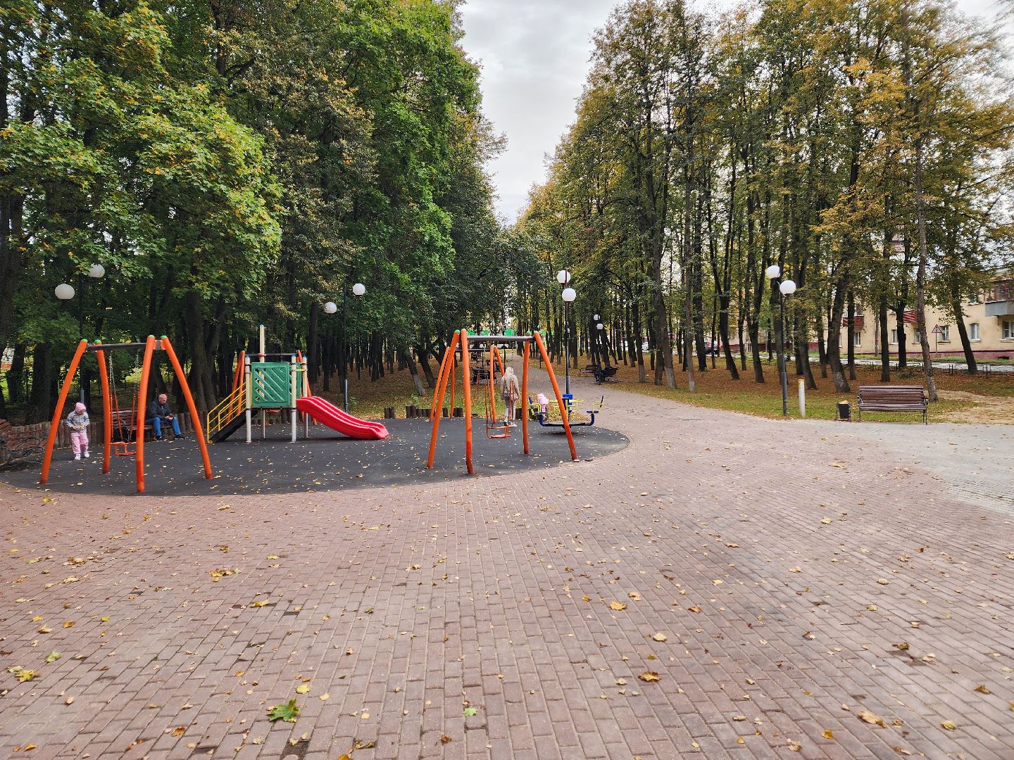 Чехов, сквер Ветеранов, благоустройство, замена брусчатки, ямочный ремонт, пешеходная зона, портал Добродел, Добродел благоустройство, Добродел общественные территории,