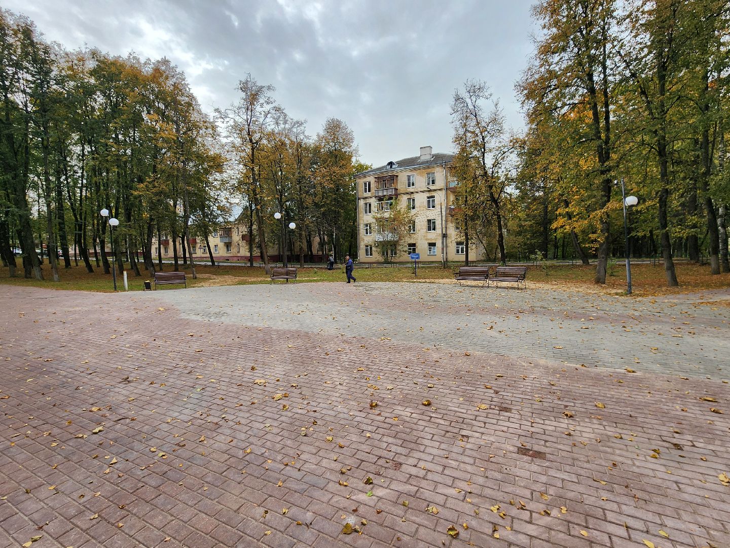 Чехов, сквер Ветеранов, благоустройство, замена брусчатки, ямочный ремонт, пешеходная зона, портал Добродел, Добродел благоустройство, Добродел общественные территории,