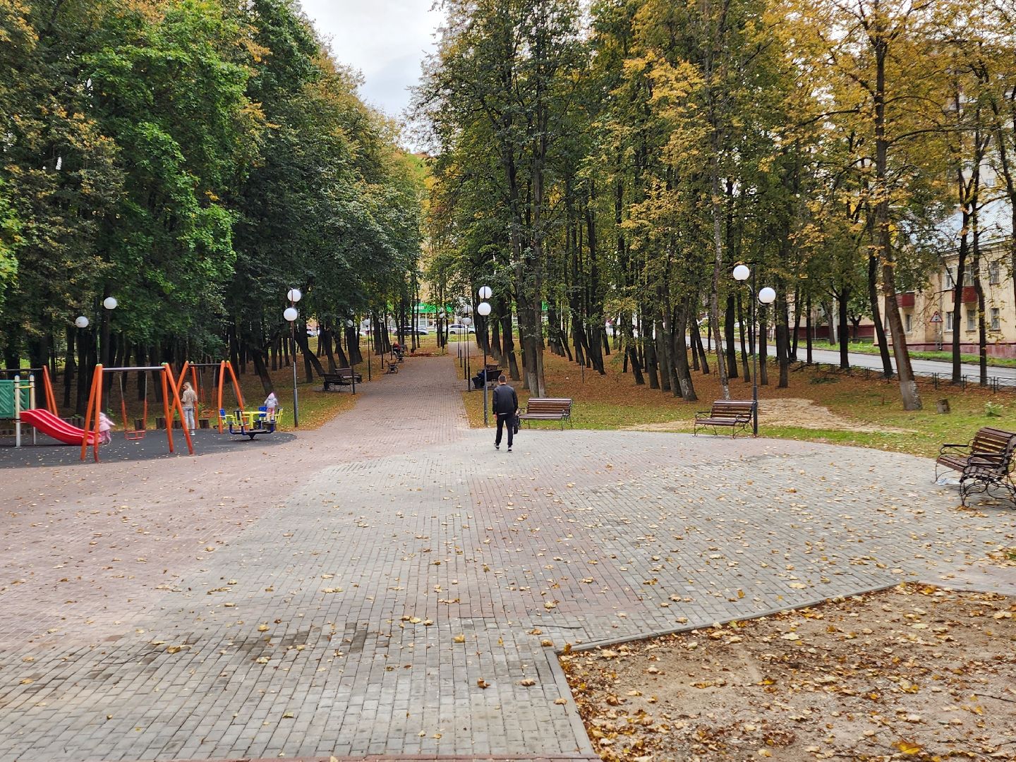 Чехов, сквер Ветеранов, благоустройство, замена брусчатки, ямочный ремонт, пешеходная зона, портал Добродел, Добродел благоустройство, Добродел общественные территории,